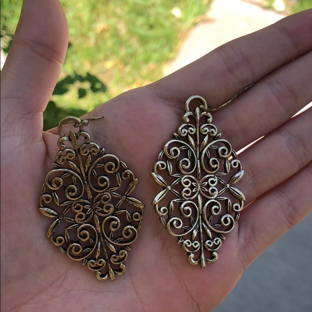 Good earrings